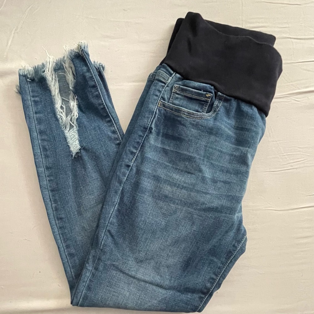 Size Medium Comfort Band capris!